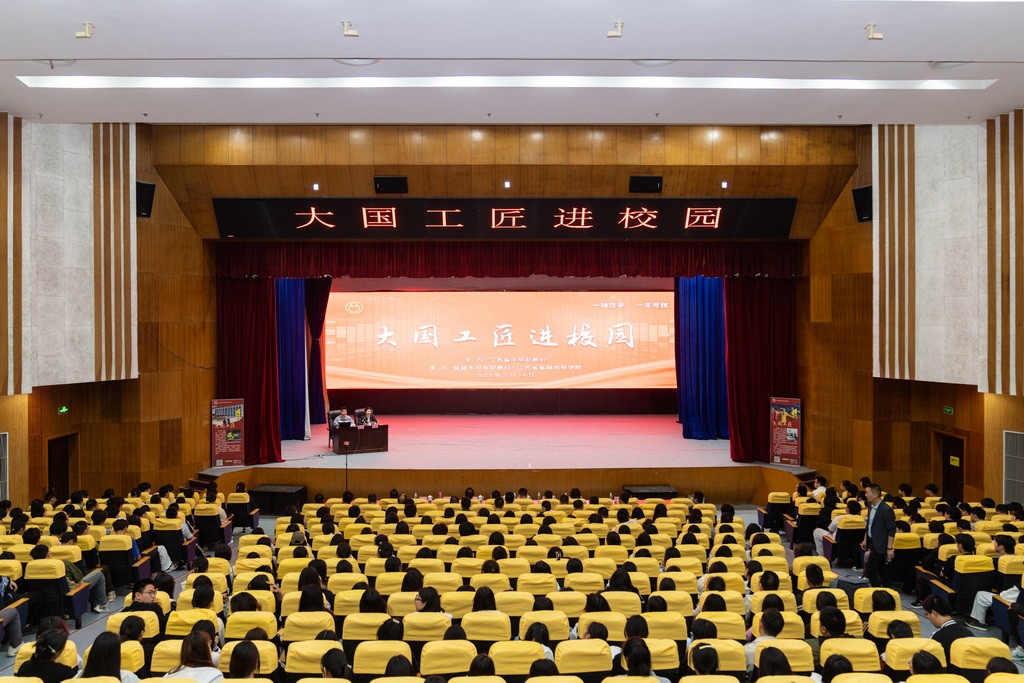 7a2c5bbc0647efdf.jpg