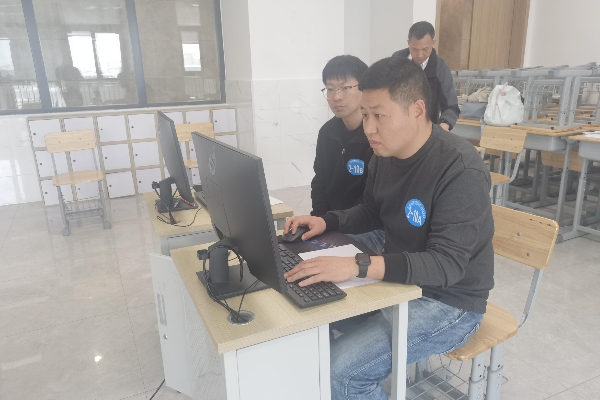 選手利用AI制作授課PPT1_副本.jpg
