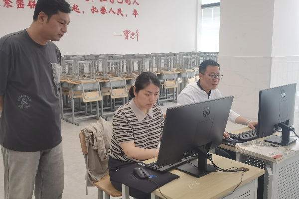 選手利用AI制作授課PPT2_副本.jpg